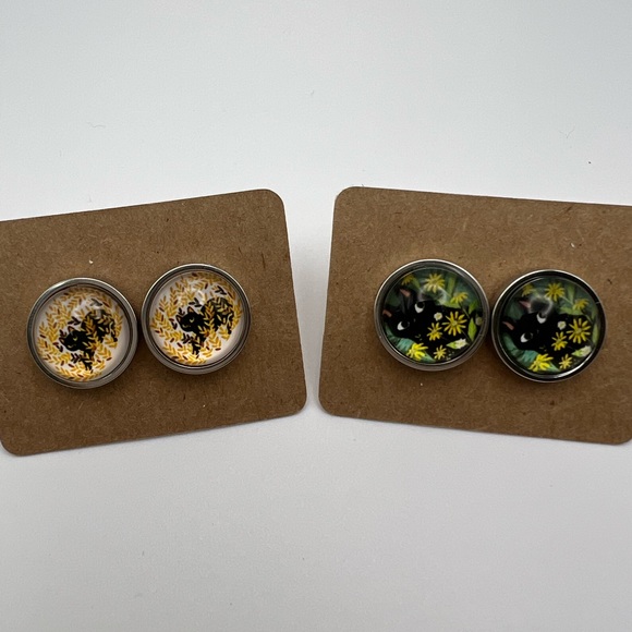 Classic Round Cat Stud Earrings - Stylish Boho Cat Lover Stud Earrings - Picture 6 of 11